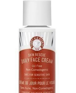 First Aid Beauty Daily Face Cream Oil Free