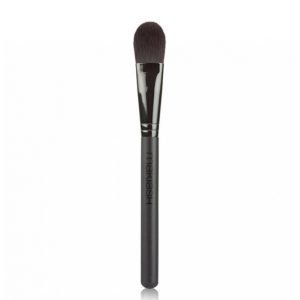 Makiash Foundation Brush Meikkivoidesivellin