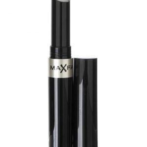 Max Factor Lipfinity Topcoat step 2 clear