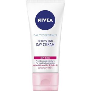 Nivea Daily Essentials Dry Skin Nourishing Day Cream 50ml
