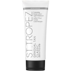 St. Tropez Gradual Tan Every Day Body Moisturizer Light Medium