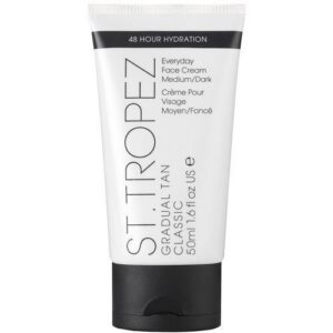 St. Tropez Gradual Tan Every Day Moisturizer for Face Light Medium