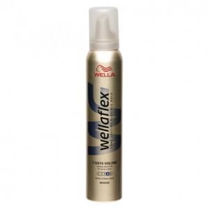 Wella Wellaflex 2-Days-Volume Extra Muotovaahto 200 Ml